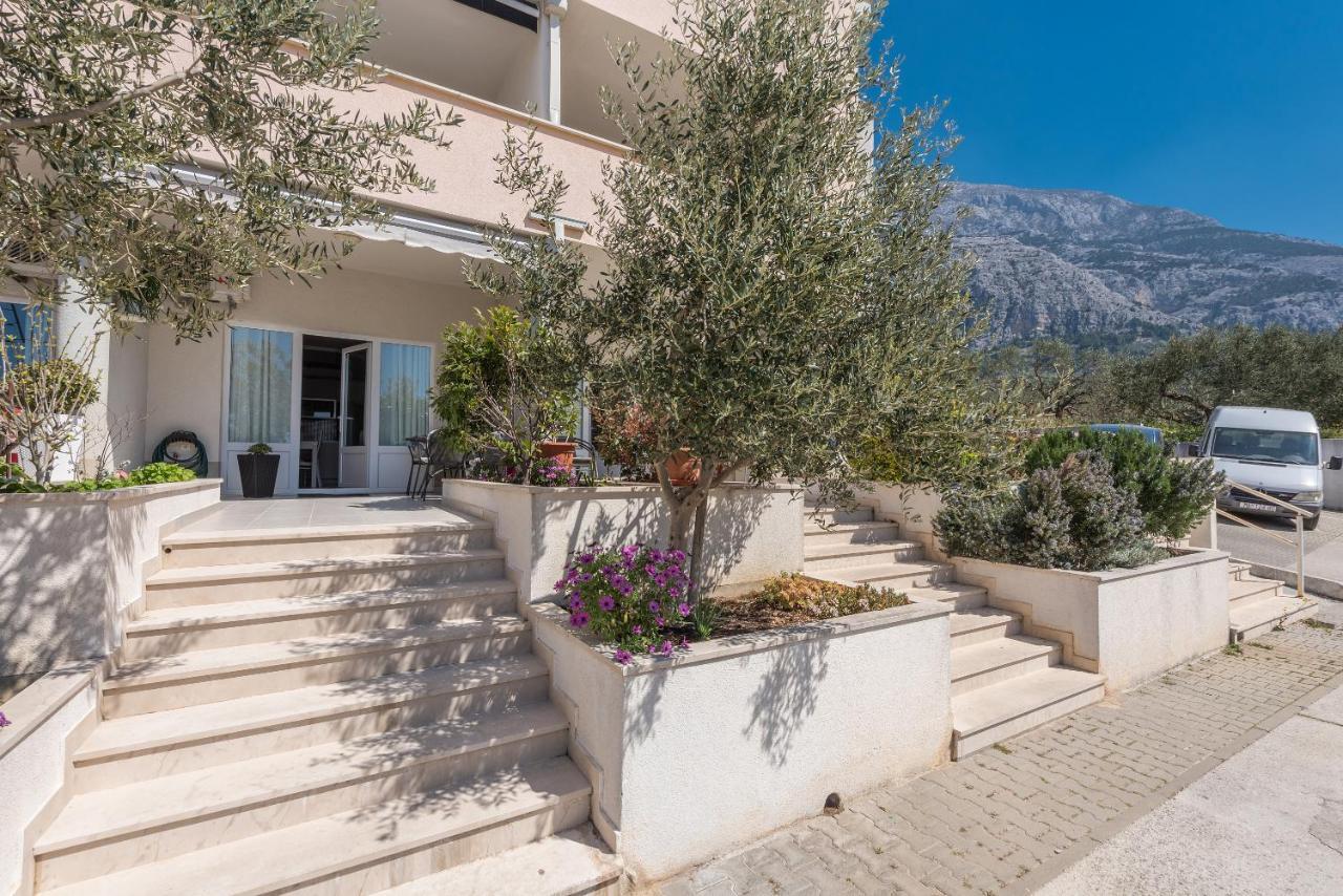 Long * Makarska